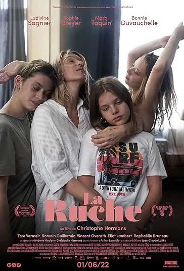 دانلود فیلم کندوی زنبور عسل La ruche 2021